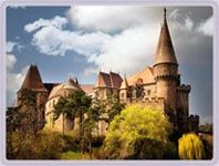 Замок Корвинов, церковь Денсуш